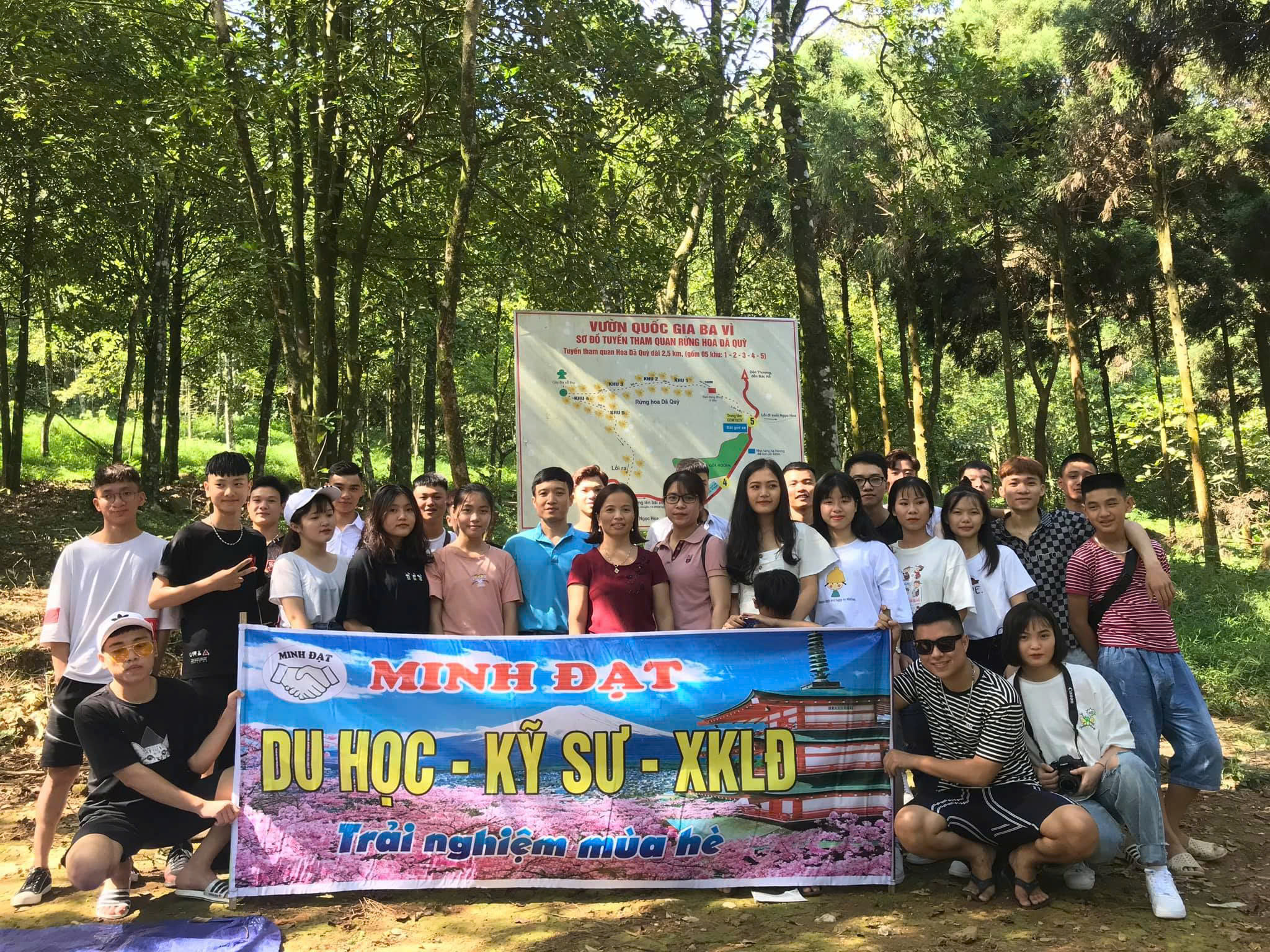 Học viên Minh Đạt trong chuyến trải nghiệm mùa hè
